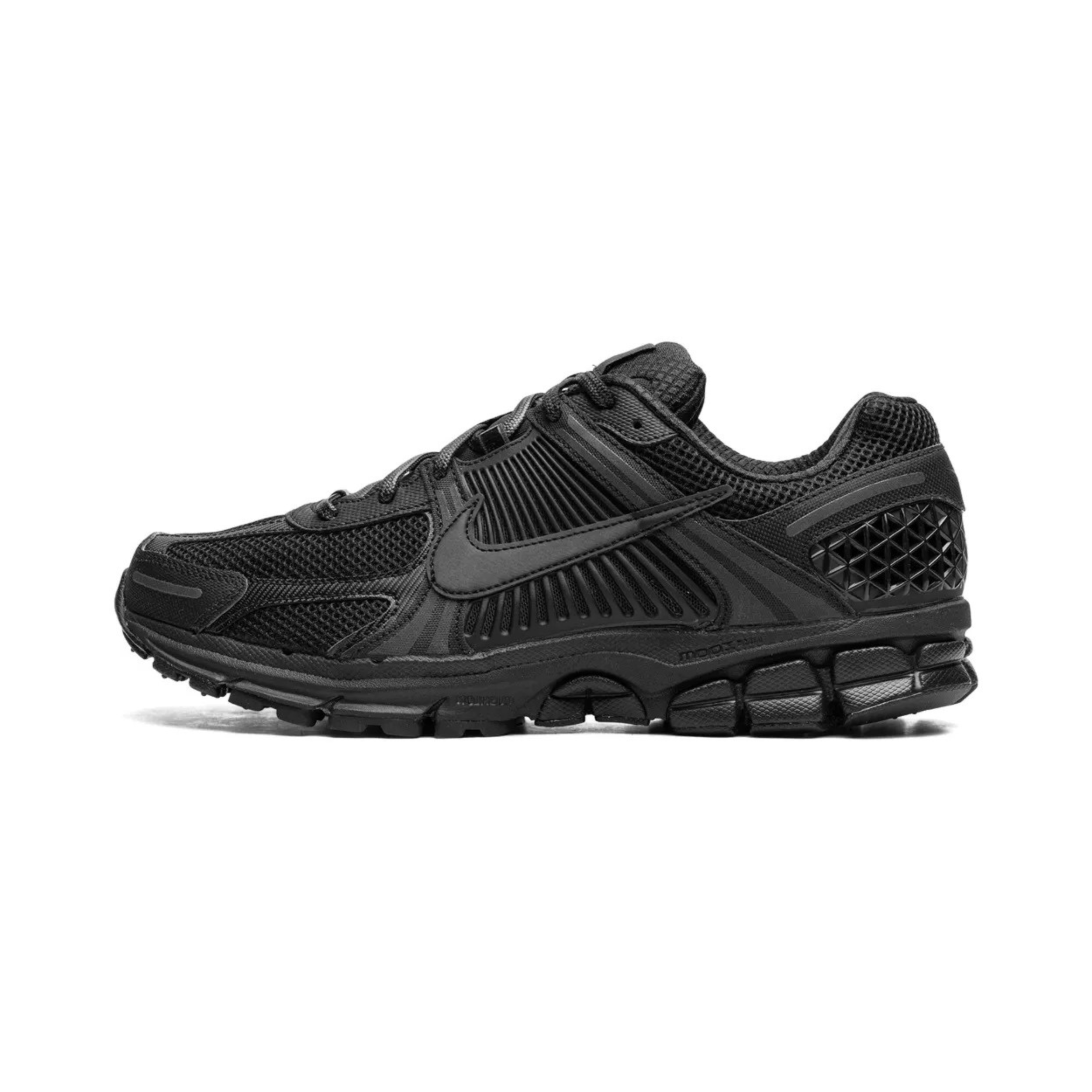 Nike Zoom Vomero 5 "Triple Black"