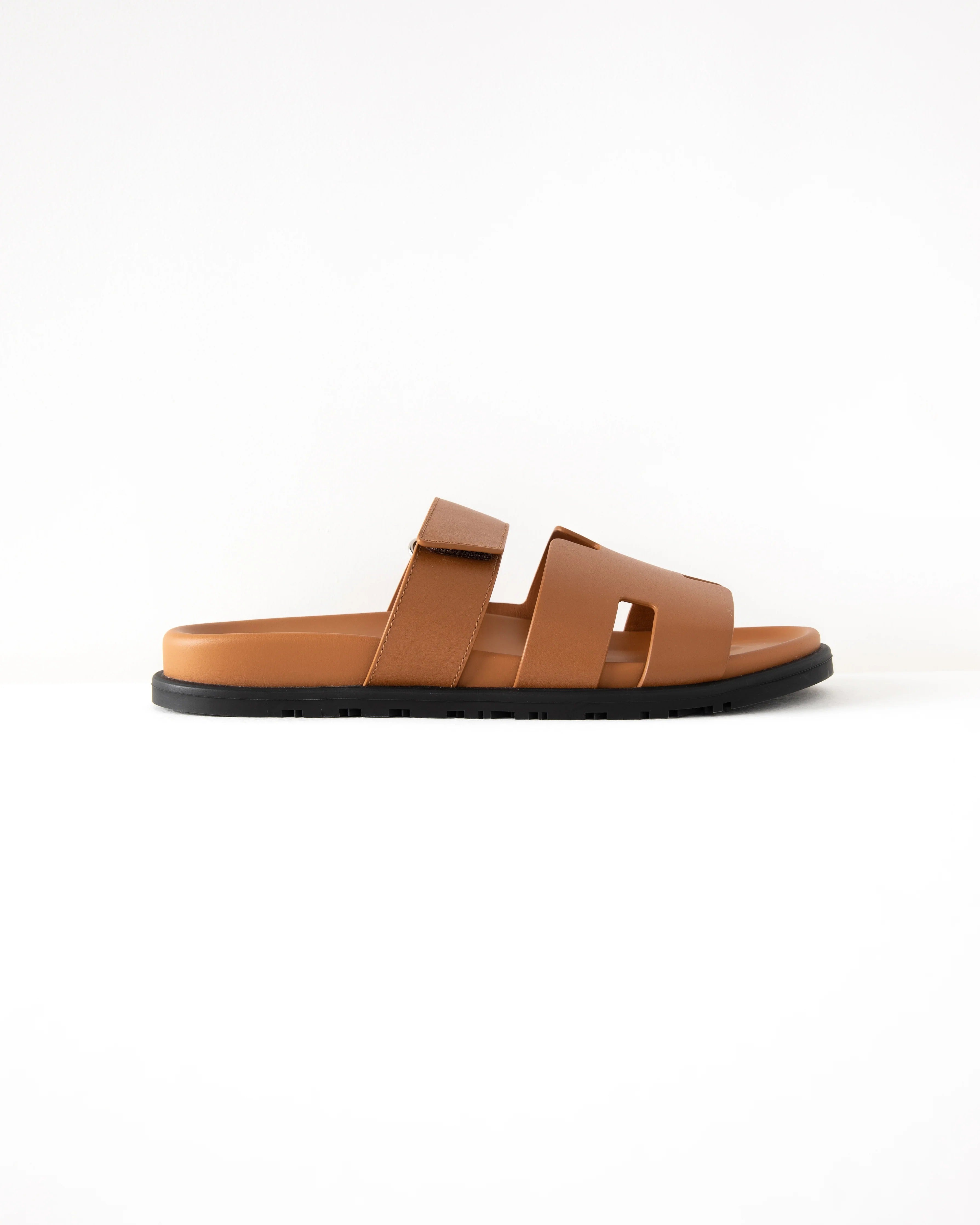 Hermès Chypre Sandals "Beige Doré