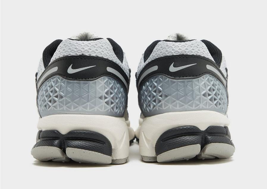Nike Zoom Vomero 5 "Photon Dust Black" sneakers