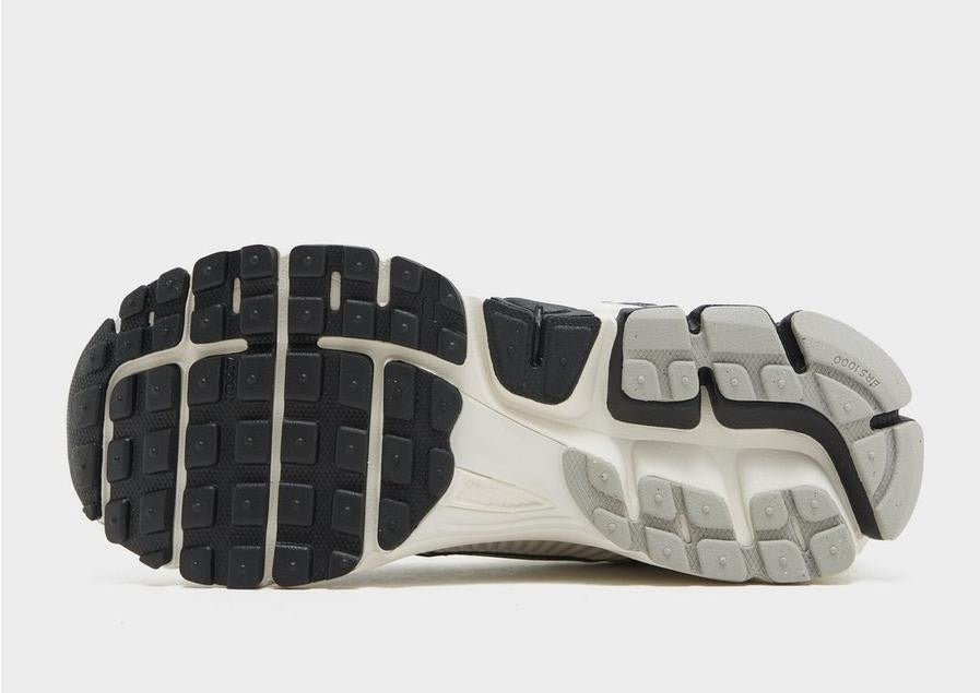 Nike Zoom Vomero 5 "Photon Dust Black" sneakers